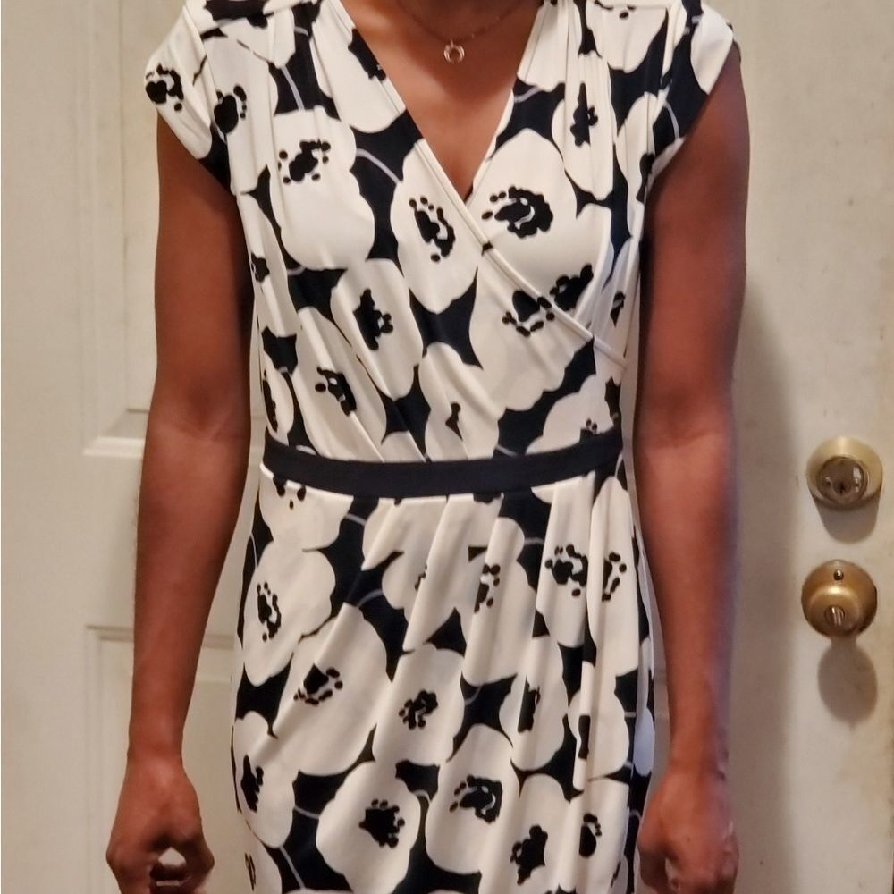 New York & Company black & white faux wrap dress